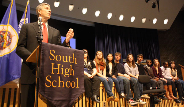 U.S. Secretary of Education and company talk to seniors about financial aid and their futures