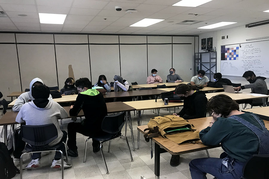 Souths Esports team practices in advisor Rob Panning-Millers room.  More high schoolers than ever are picking up their headsets. Matches can be done anytime, anywhere, and with practically any sort of game. Who knows- it may even be the future of sports.
