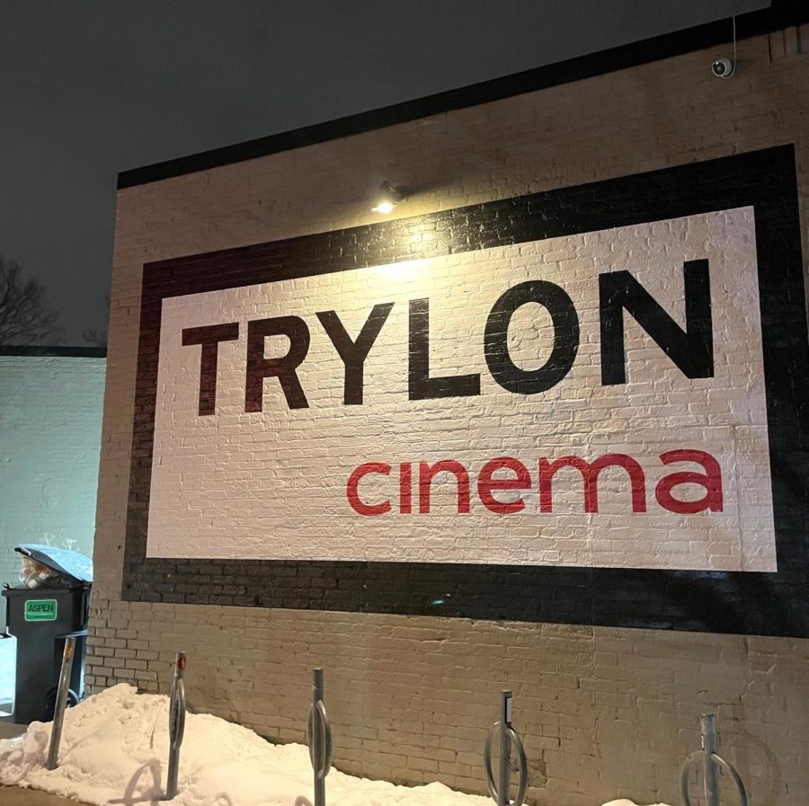 Mural+outside+the+Trylon+Cinema%2C+a+repertory+theater+on+Minnehaha+Avenue+and+33rd+Street%2C+a+mere+15+minute+walk+from+South.